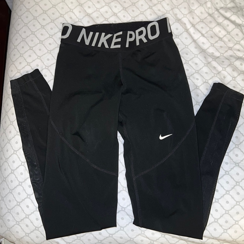 Nike black leggings